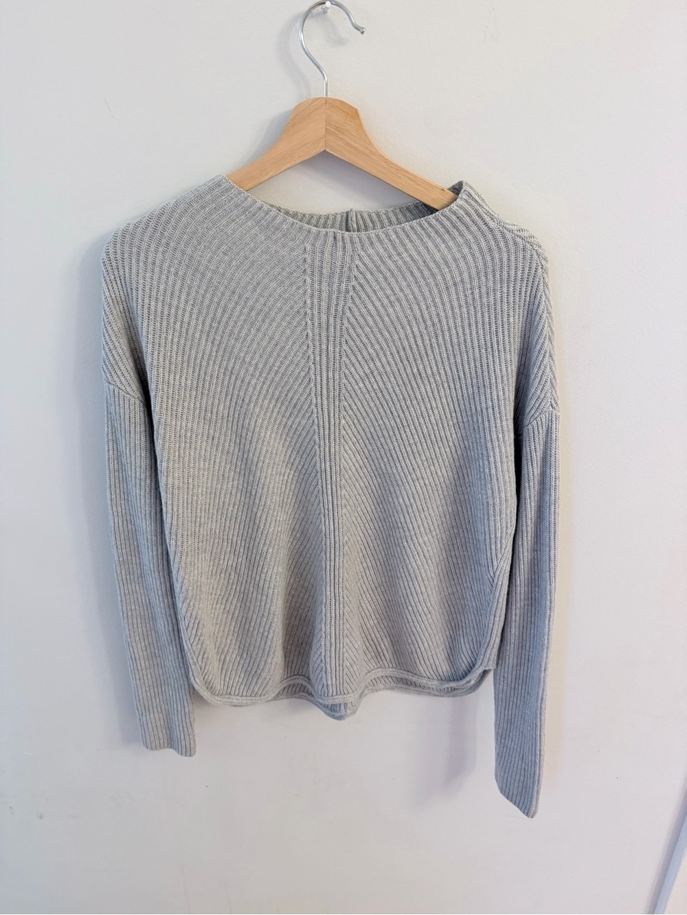 Babaton Heather Gray Ribbed Crew Sweater